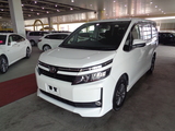 トヨタ ヴォクシー V 4WD